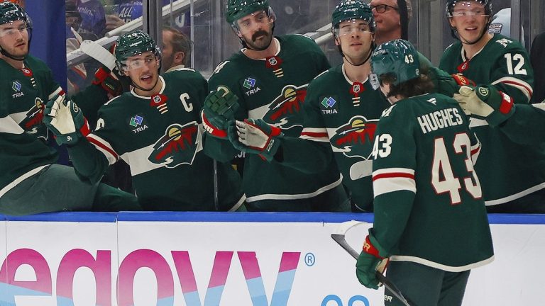 Wild use strong 2nd period to blow past Oilers