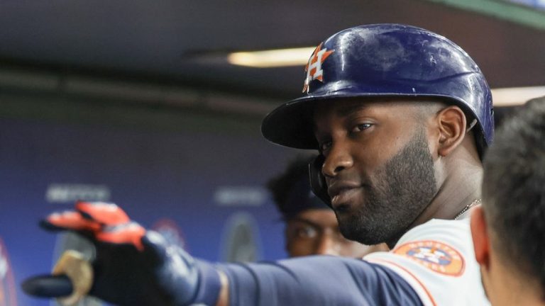 Yordan Alvarez doing damage as Astros go for sweep of A’s